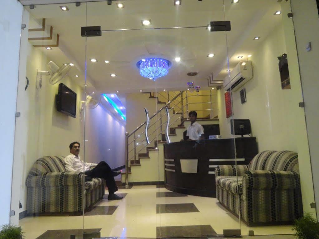 Le Grand Hotel Haridwār Extérieur photo