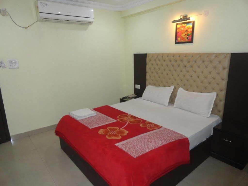 Le Grand Hotel Haridwār Extérieur photo